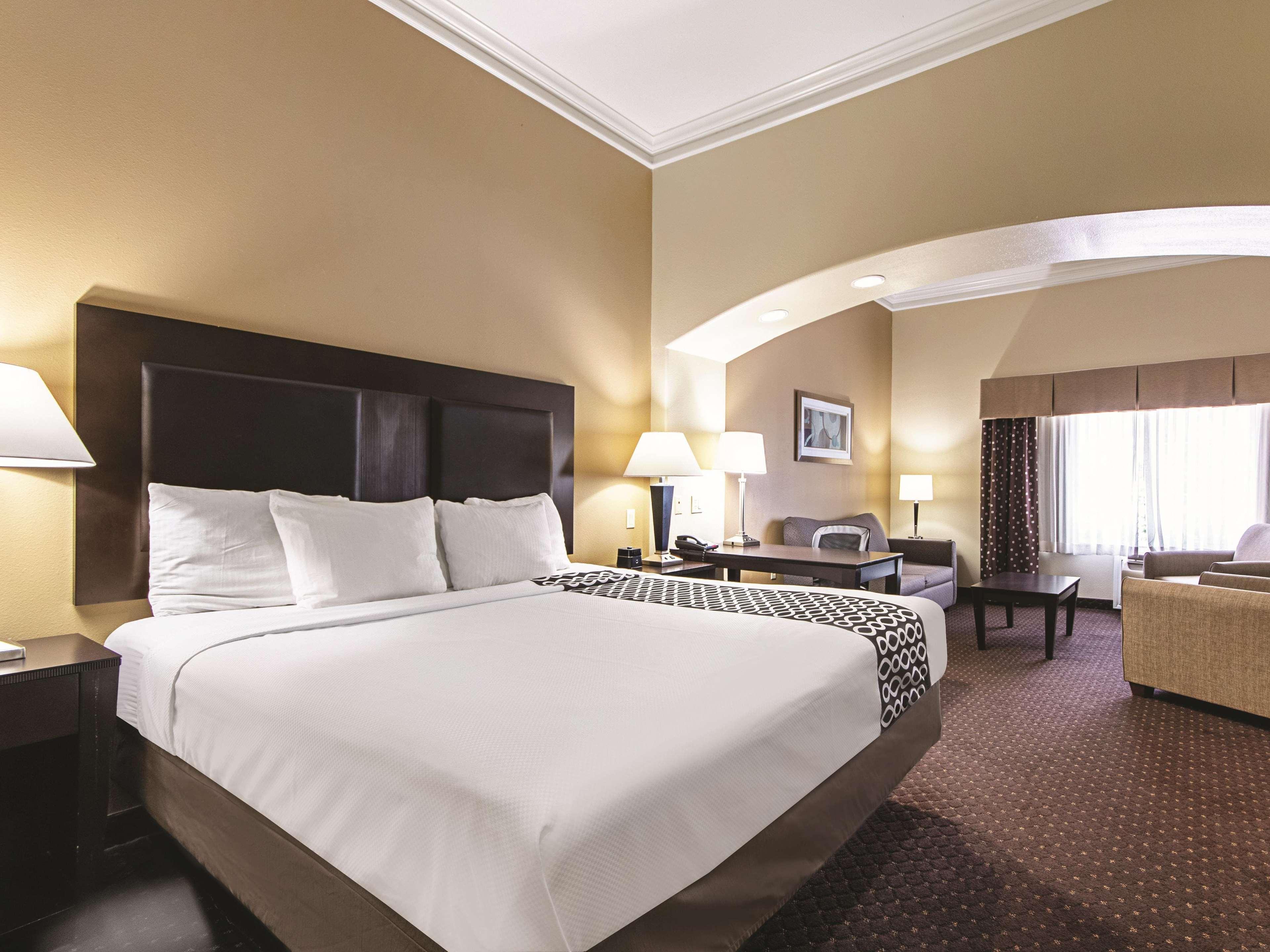 La Quinta By Wyndham Houston New Caney Esterno foto