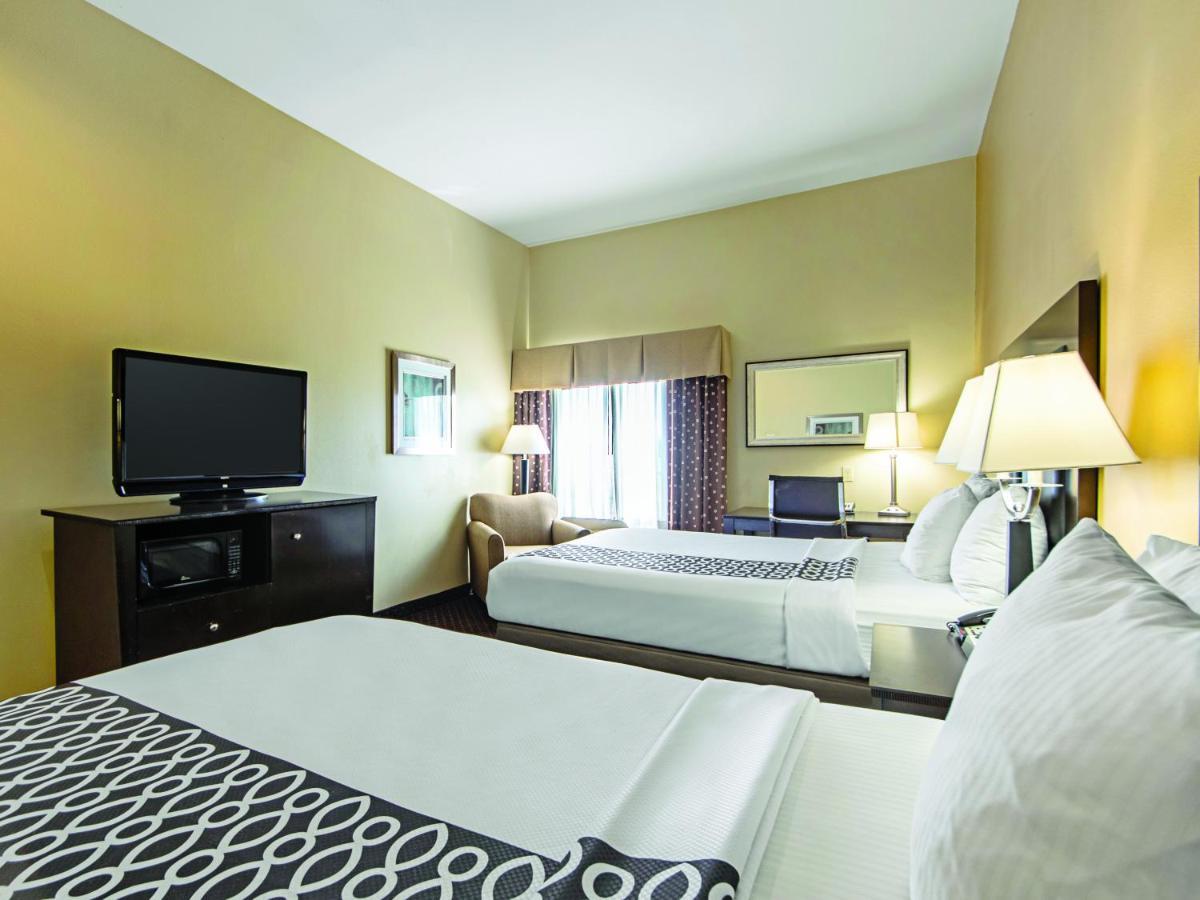 La Quinta By Wyndham Houston New Caney Esterno foto