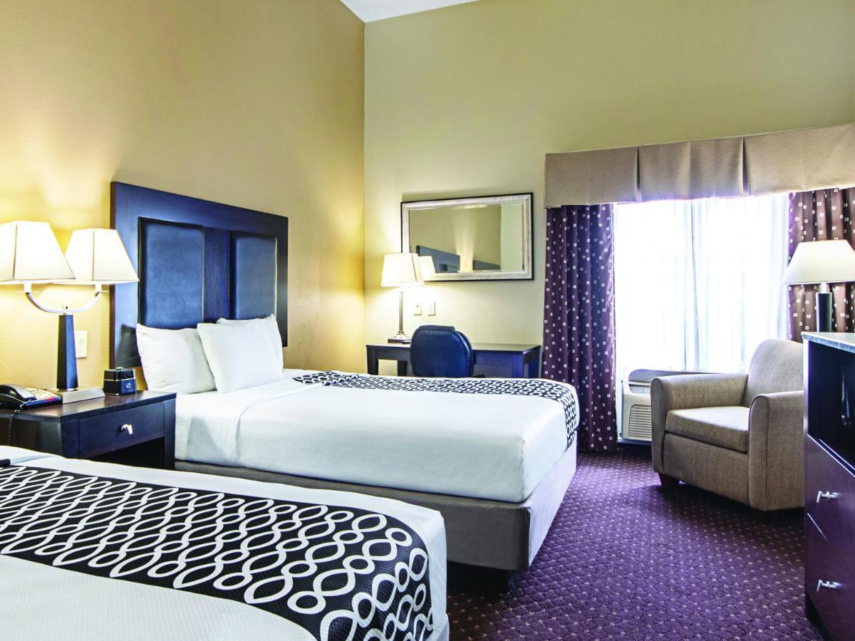 La Quinta By Wyndham Houston New Caney Esterno foto