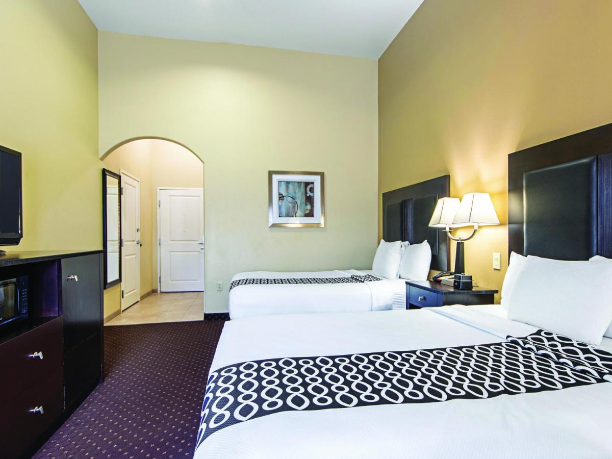 La Quinta By Wyndham Houston New Caney Esterno foto